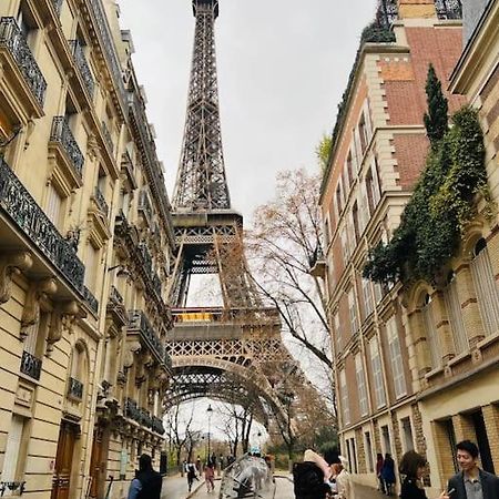 Апартаменты Au Pied De La Tour Eiffel Париж Экстерьер фото